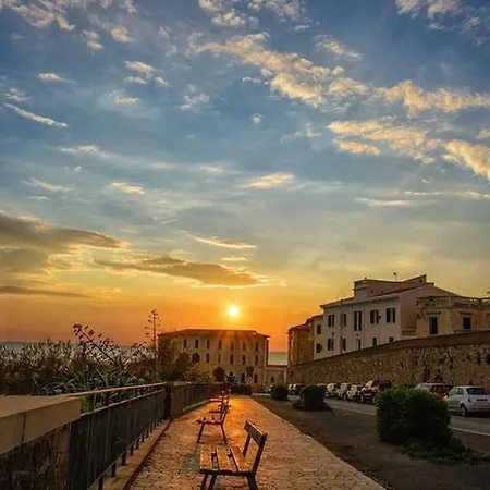 Etruscan Flat Piombino